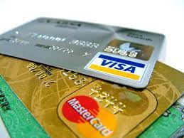 Visa e Mastercard suspendem transações na Rússia