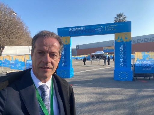 CIMEIRA DAS REGIÕES E CIDADES EUROPEIAS COM A PARTICIPAÇÃO DE AVEIRO NO APOIO À UCRÂNIA E AOS REFUGIADOS DE GUERRA
