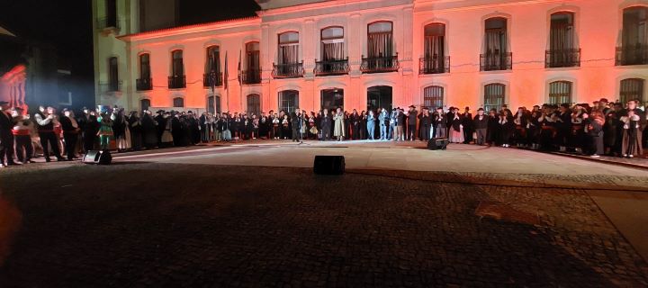 40 dias – do Entrudo à Páscoa apresentado em Cantanhede. Na Praça Marquês de Marialva