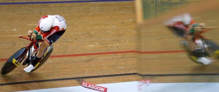 Ciclista Amy Pieters recupera consciência, quatro meses após queda em treino