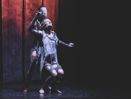 Marinha Grande | PERFORMANCE DE DANÇA CONTEMPORÂNEA NO TEATRO STEPHENS