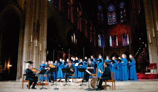 Música de Notre-Dame toca o fundo das almas