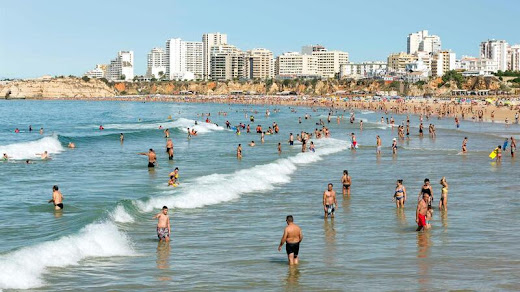 Um morto e um desaparecido em praia do Algarve