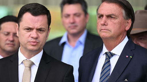 BRASIL | Ex-ministro da Justiça Anderson Torres compromete Jair Bolsonaro
