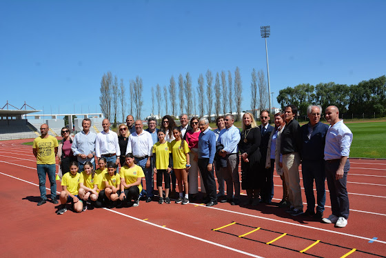 Marinha Grande | POLIDESPORTIVO DE CASAL DE MALTA REABILITADO EM DIA DE PARCERIA COM COMITÉ OLÍMPICO