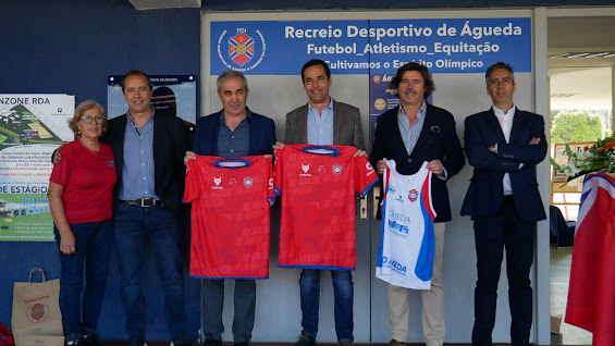 Águeda | Pista coberta de tartan e cobertura dos campos de Padel inaugurados