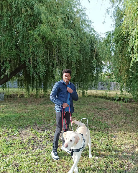 Marinha Grande | JUDOCA PARALÍMPICO MIGUEL VIEIRA APADRINHA “CÃOMINHADA”