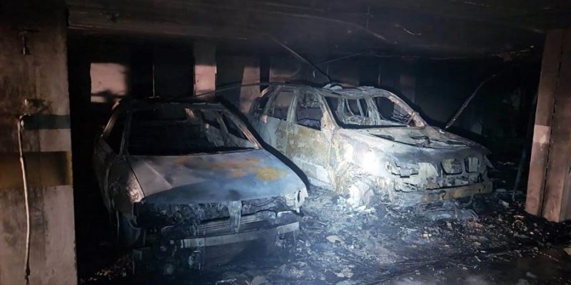 Seis carros destruídos em incêndio numa garagem em Penela