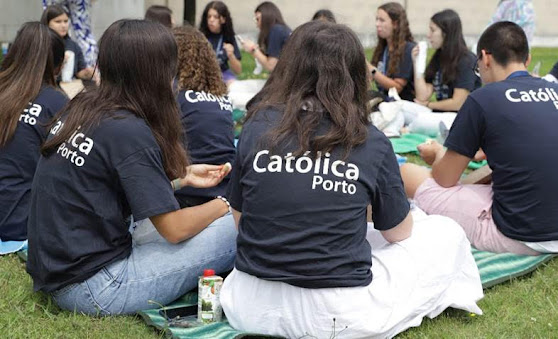Alunos do secundário à descoberta do mundo das profissões. Faculdades da Católica abrem portas a alunos do secundário para cursos de verão