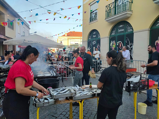 MILHARES DE PESSOAS COMEMORARAM O SÃO JOÃO NO CENTRO DA MARINHA GRANDE