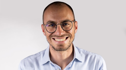 CIÊNCIA E TECNOLOGIA: Investigadores do Técnico descobrem nova família de feixes de luz