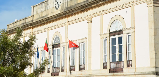 MUNICÍPIO DE SILVES ABRE PROCEDIMENTOS CONCURSAIS