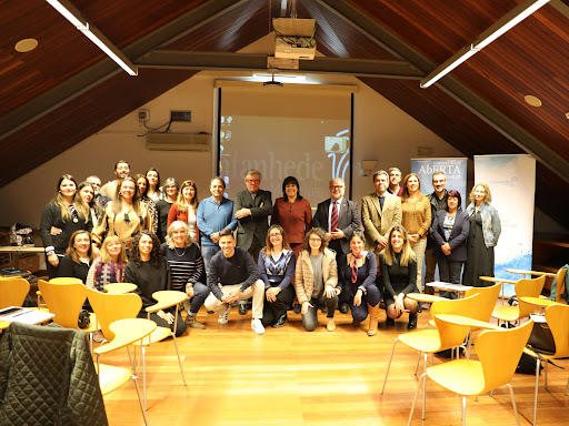 Universidade Aberta promove encontro de coordenadores em Cantanhede. Qualificação dos recursos humanos estimula o progresso das comunidades