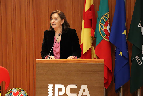 Barcelos | Ministra da Presidência inaugurou Escola de Design, no centro de Barcelos, em dia de aniversário do IPCA