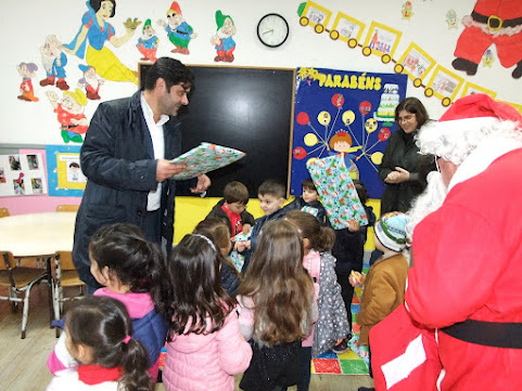 Castelo de Paiva | Contemplados alunos do Ensino Básico e Jardins de infância. Câmara Municipal entregou prendas nas Escolas do Concelho (Fotorreportagem)