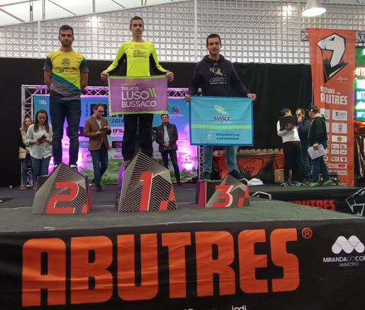 OTÍLIA COSTA E LUÍS COUTO DA SOCIEDADE COLUMBÓFILA COMPETIRAM NOS TRILHOS DOS ABUTRES