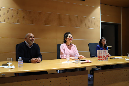 Marinha Grande | LIVRO “SEM MEDIDA” FOI APRESENTADO NA BIBLIOTECA MUNICIPAL