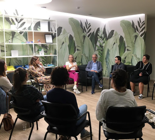 RODA DE CONVERSA sobre SER MULHER ANTES, DURANTE E DEPOIS DO 25 DE ABRIL