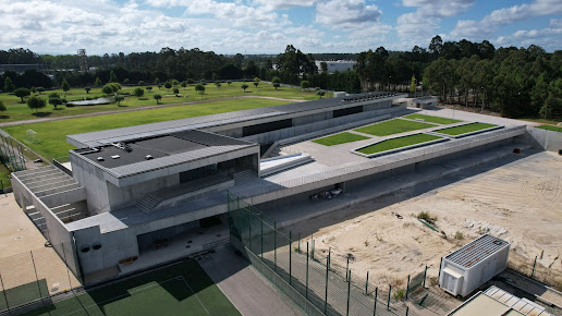 Cantanhede | Empreitada orçada em 422 mil euros tem um prazo de execução de seis meses. Instalação de torres de iluminação no Parque Desportivo vai avançar