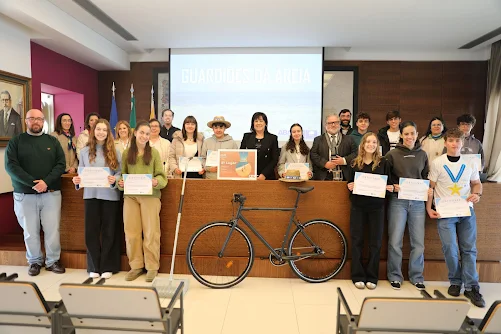 Cantanhede | Guardiões da Areia ficaram em 3º lugar no concurso “Amar a Praia 2024” Município recebe Guardiões da Areia e anuncia continuidade do projeto