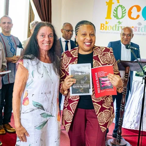 Investigadora da UC colabora em livro que destaca a urgência da conservação da flora única de São Tomé e Príncipe