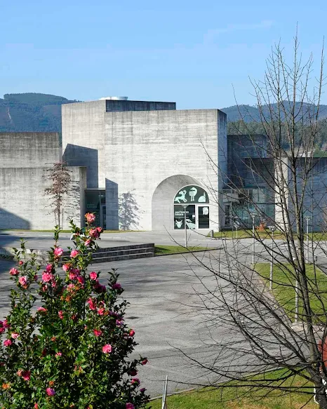 Ricardo Alves Pereira leva Cantigas de Amor de D. Dinis ao Centro de Interpretação do Românico