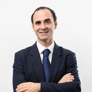 Opinião – O padre português que enfrentou Hitler em silêncio