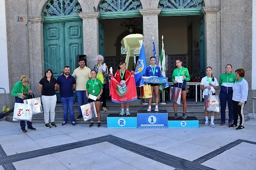 GDC DE CASTELO DE PAIVA TRIUNFOU COLECTIVAMENTE ANDRÉ VALENTE E SANDRA FERREIRA FORAM VENCEDORES DA XVII EDIÇÃO DA CORRIDA DAS VINDIMAS