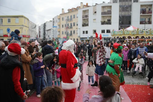 No sábado, dia 20 de dezembro. Chegada do Pai Natal dezenas de pessoas em Cantanhede