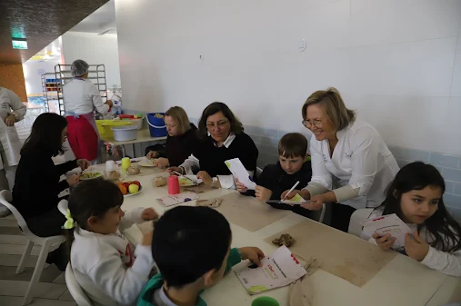 “A CHEF JUSTA NOBRE VAI À ESCOLA” NA MARINHA GRANDE