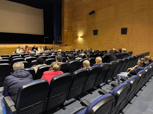 MUNICÍPIO PROMOVE REUNIÃO COM COMERCIANTES E CONCESSIONÁRIOS DAS PRAIAS BALNEARES
