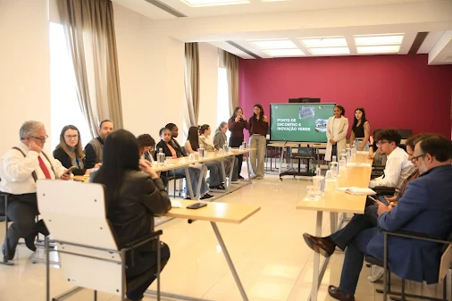 Cantanhede | Alunos da ETPC apresentam projeto de espaço verde e convívio à Câmara Municipal