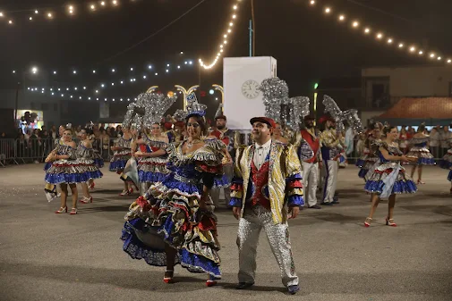 Em honra de São João. Milhares de pessoas saíram à rua para ver o desfile das Marchas Populares na Praia da Tocha