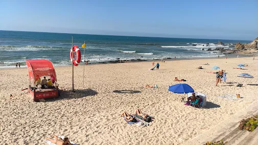 Marinha Grande | MUNICÍPIO ASSEGURA CONTRATAÇÃO DE NADADORES SALVADORES A TÍTULO EXCECIONAL