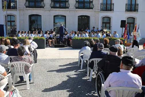 Cantanhede | Praça Marquês de Marialva foi o ponto de encontro. Encontro de bandas filarmónicas juntou mais de 100 instrumentistas
