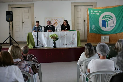 Cantanhede | Início do ano letivo marcado pelo hastear da Bandeira Eco-Escolas. Componente pedagógica reforçada na Universidade dos Tempos Livres